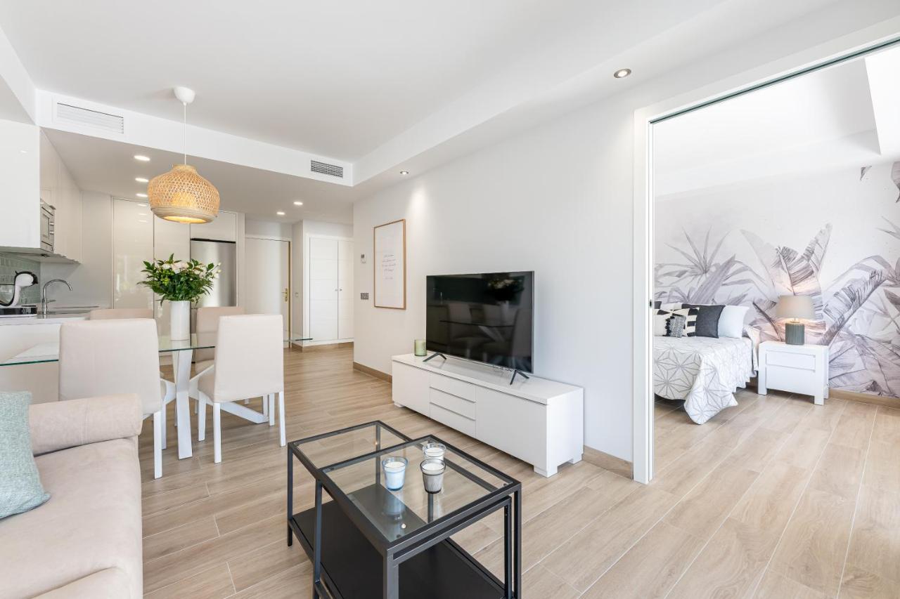 Brandnew Apartment By The Beach Μαρμπέλλα Εξωτερικό φωτογραφία
